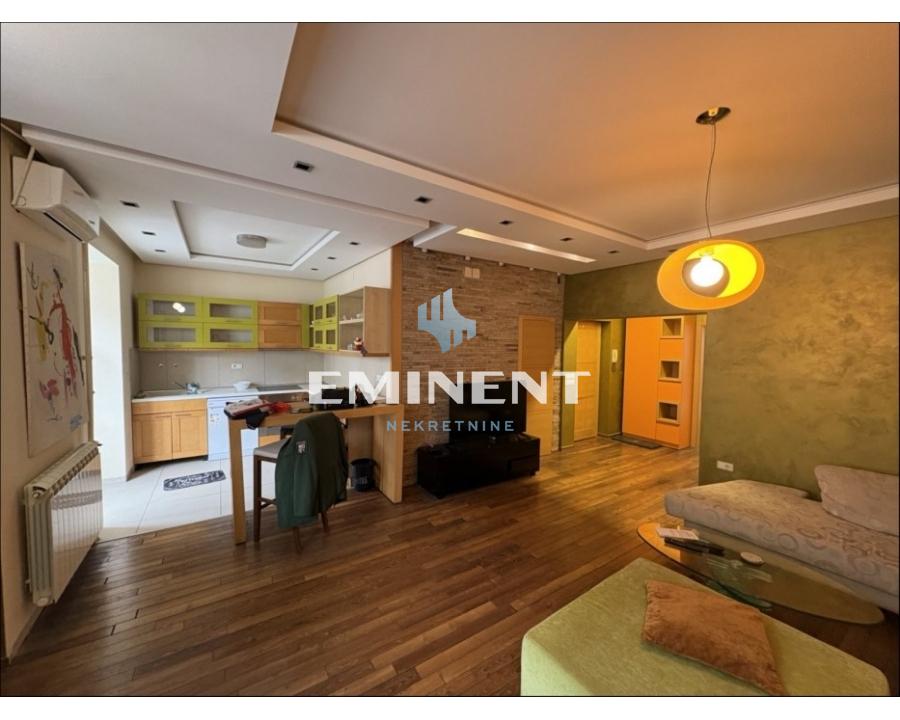 Dvosoban stan za izdavanje, Kalenić Pijaca, Beograd, 64m², 850 €/mes