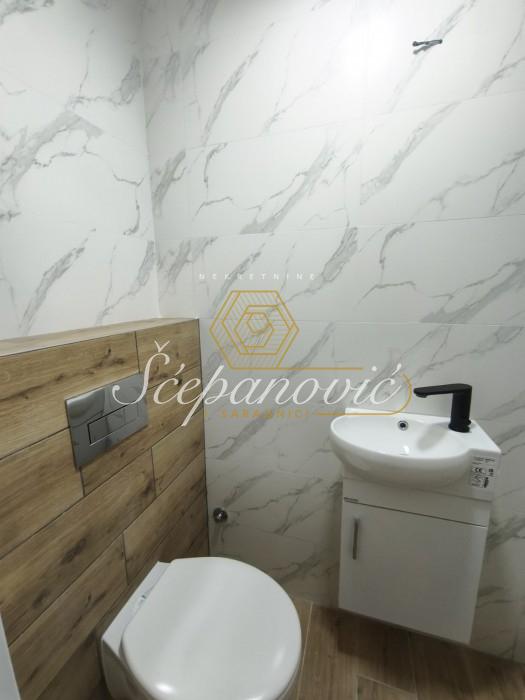 nekretnine-izdavanje-beograd-F9CvWNXUac Trosoban stan na prodaju, Rotkvarija, Novi Sad, 73m², 200.750 €