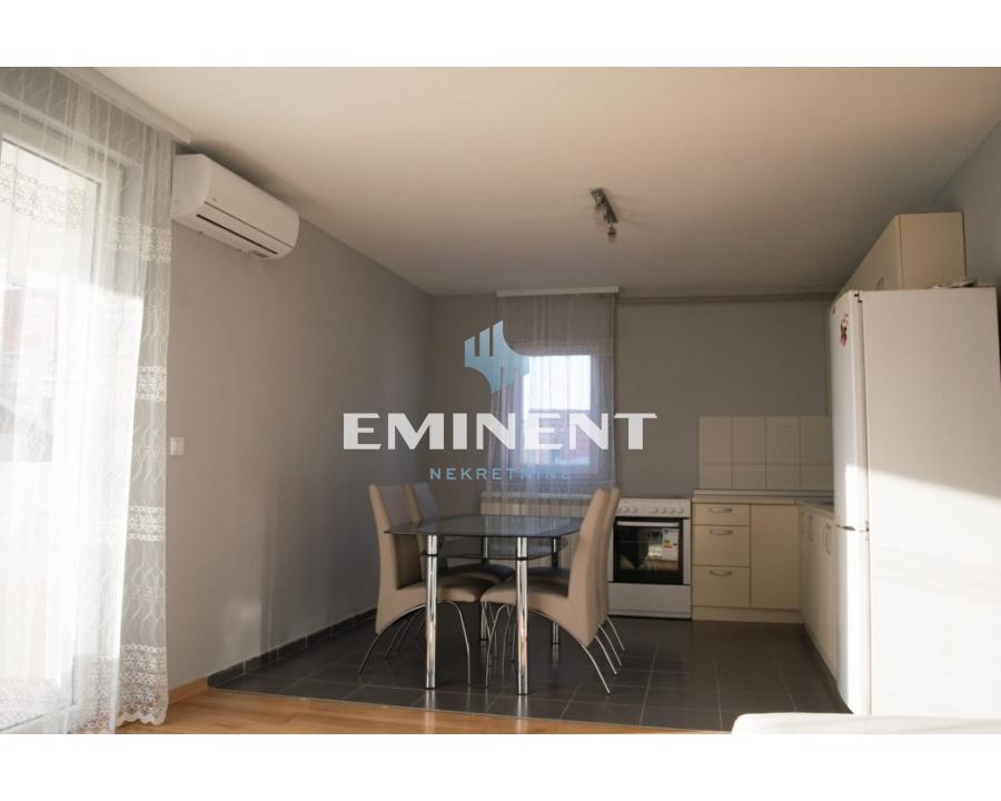 Kuća Prodaja Beograd Kuća Prodaja Beograd Ledine 200 m2