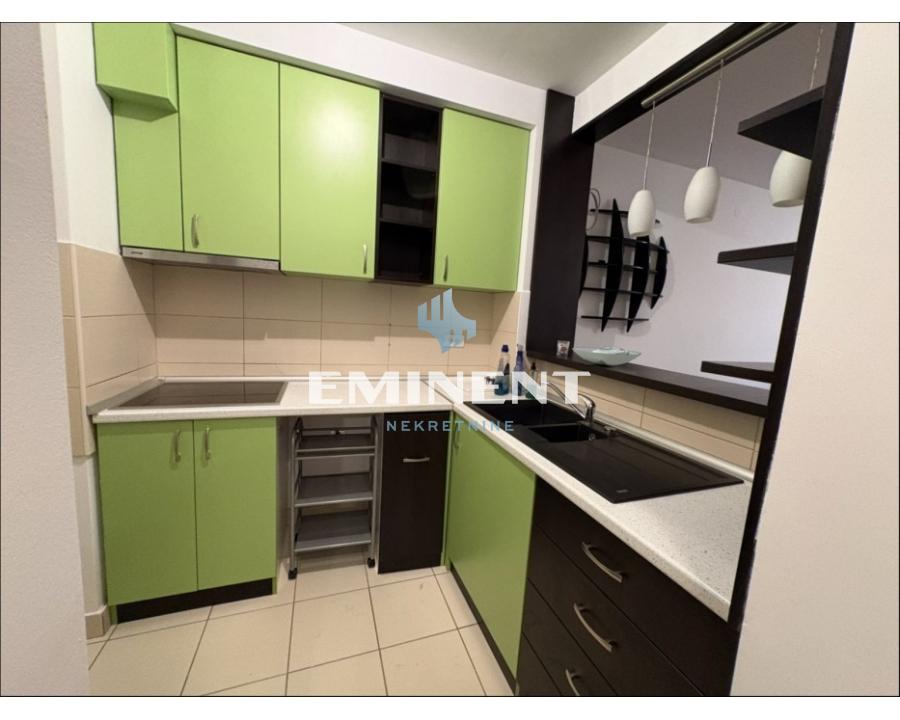 Stan Izdavanje Beograd Blok 72 42 m2