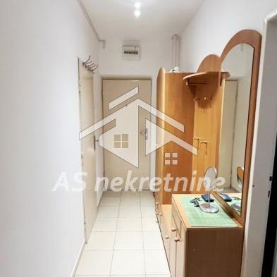 Trosoban stan za izdavanje, Blok 33 – Geneks, Beograd, 62m², 800 €/mes