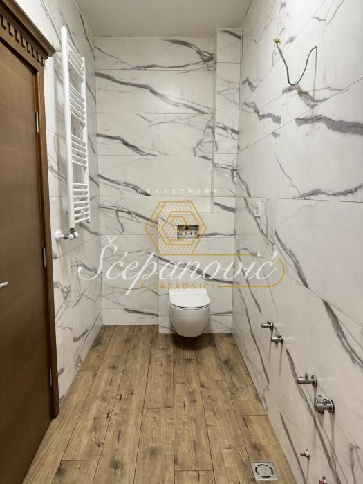 nekretnine-izdavanje-beograd-I3aSJb6vGJ Kuća na prodaju, Sremska Kamenica, Novi Sad, 226m², 390.000 €