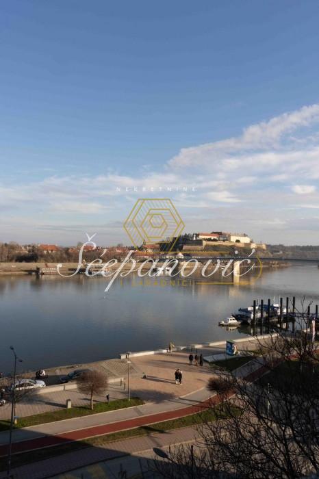 Stan Prodaja Novi Sad Kej 179 m2