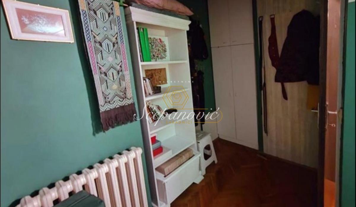 Četvorosoban stan na prodaju, Bulevar Oslobođenja, Novi Sad, 82m², 158.000 €