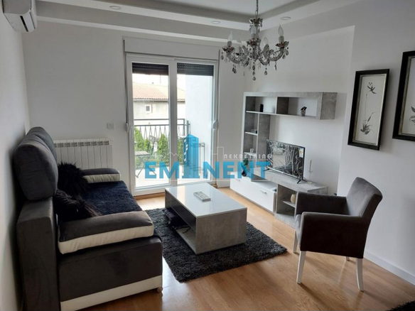 Stan Izdavanje Beograd Lekino Brdo 35 m2
