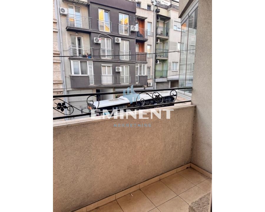 Stan Izdavanje Beograd Lekino Brdo 67 m2