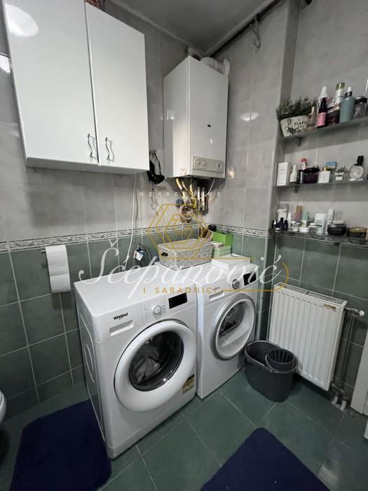nekretnine-izdavanje-beograd-PYnJXCxACO Trosoban stan na prodaju, Petrovaradin, Novi Sad, 75m², 199.000 €