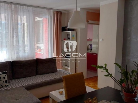 Stan Prodaja Beograd Blok 71 56 m2