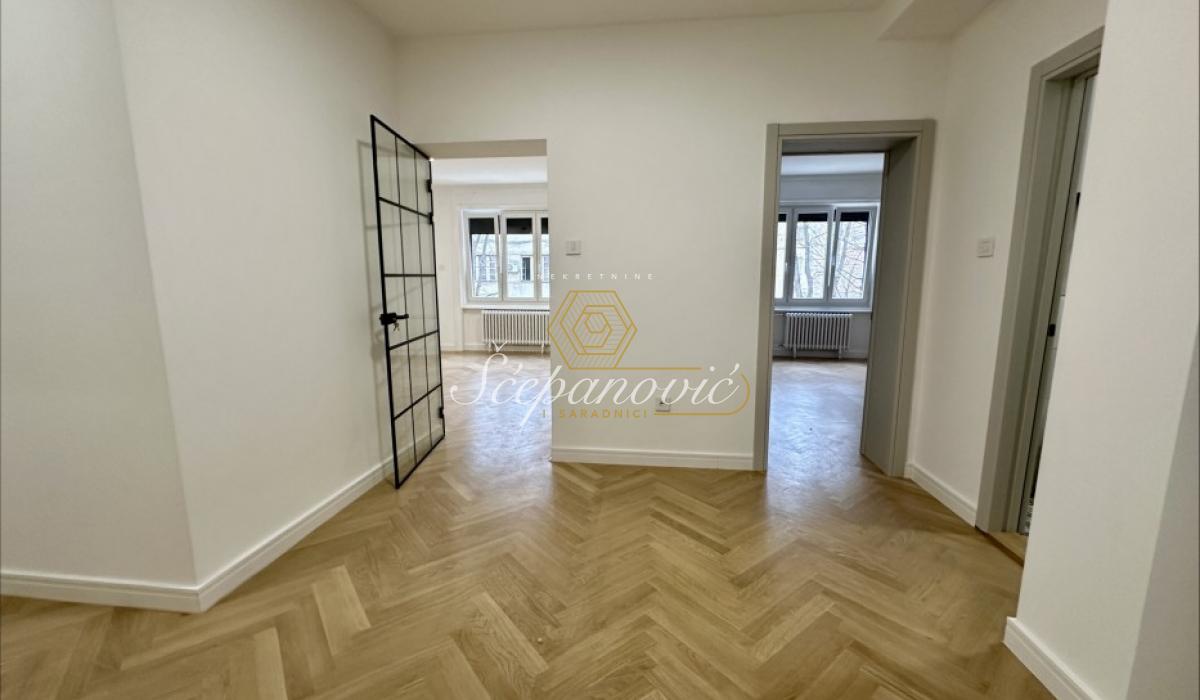 Stan Prodaja Novi Sad  85 m2