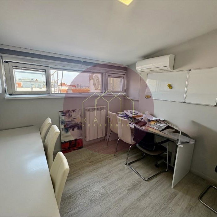Petosoban stan na prodaju, Đeram Pijaca, Beograd, 118m², 349.000 €