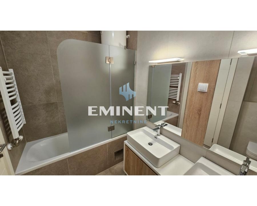 Stan Prodaja Beograd Blok 65 70 m2