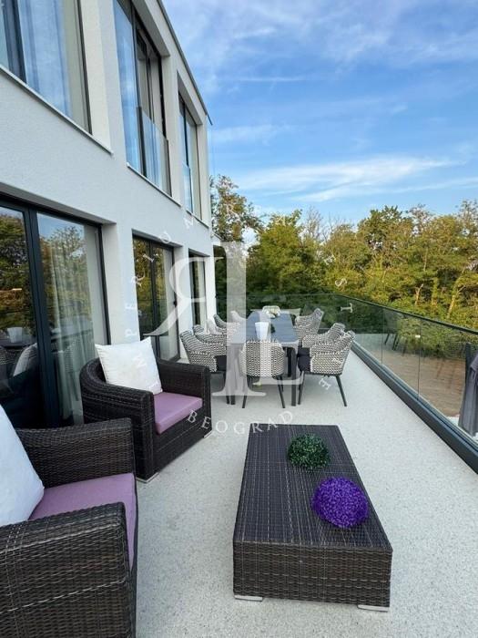 Kuća Prodaja Beograd Ralja 270 m2