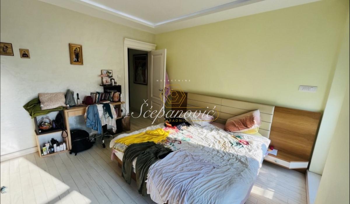 nekretnine-izdavanje-beograd-cQTDJpcEvg Stan Prodaja Novi Sad 181 m2