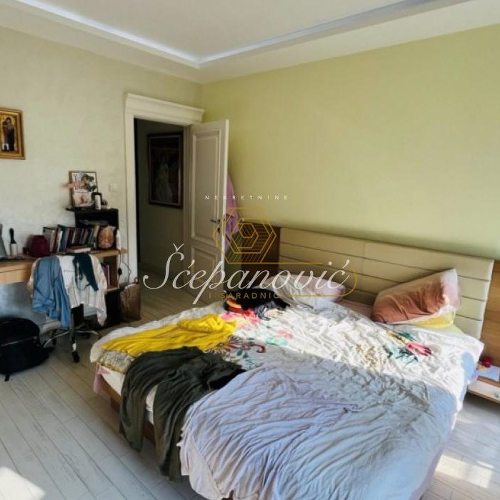 Stan Prodaja Novi Sad  181 m2