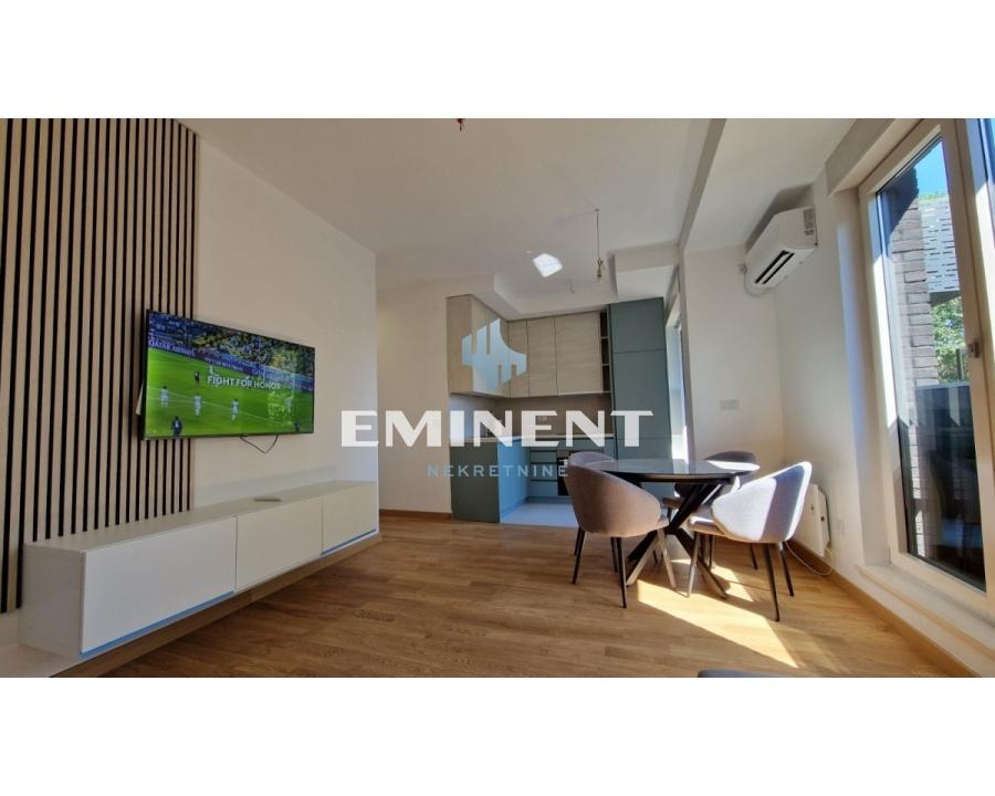 Dvosoban stan za izdavanje, Lekino Brdo, Beograd, 40m², 800 €/mes