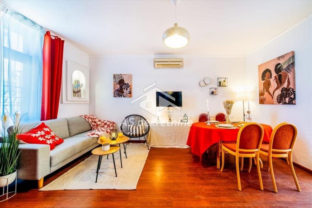 Trosoban stan za izdavanje, Skadarlija, Beograd, 50m², 850 €/mes
