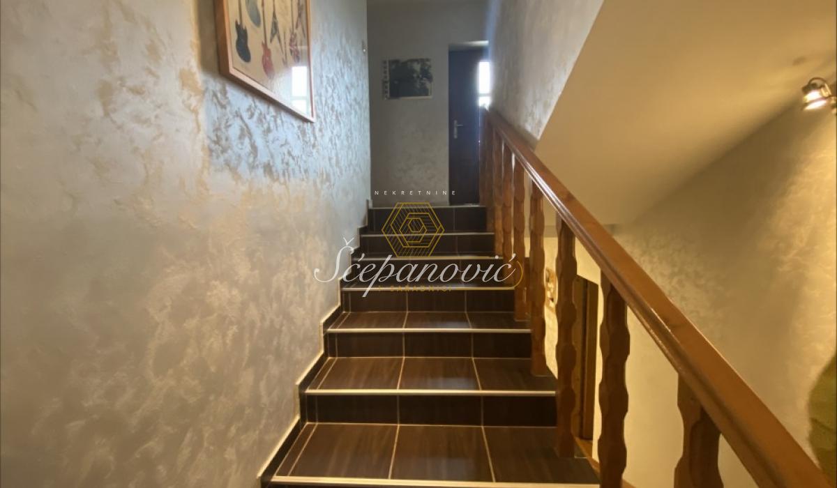 nekretnine-izdavanje-beograd-dceTY6a5g3 Kuća na prodaju, Čerević, Beočin, 102m², 265.000 €