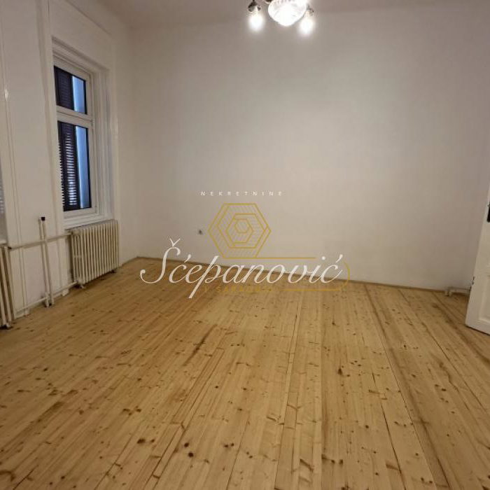 Kuća Izdavanje Novi Sad  281 m2