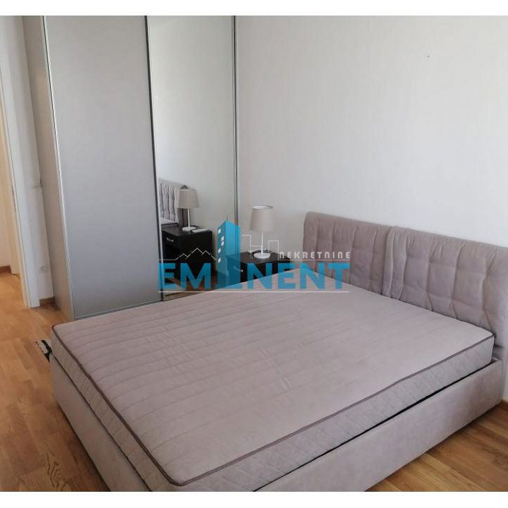 Stan Izdavanje Beograd Blok 45 67 m2