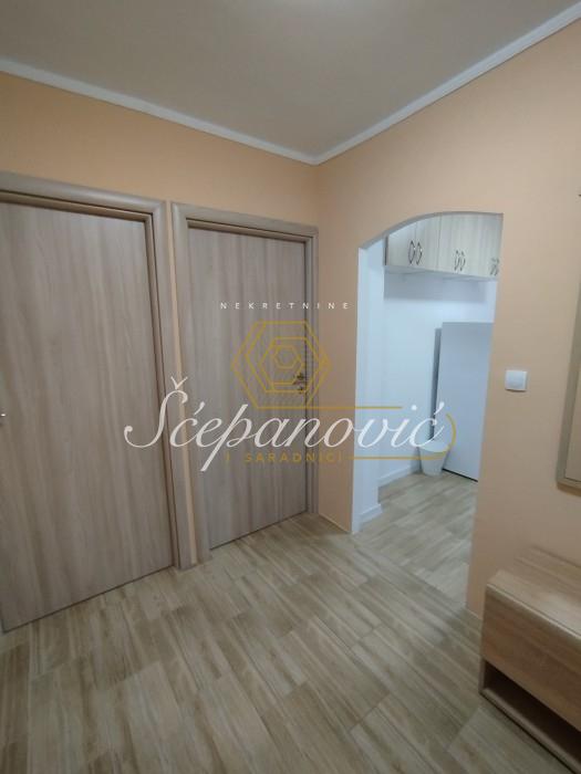 Stan Prodaja Novi Sad  53 m2
