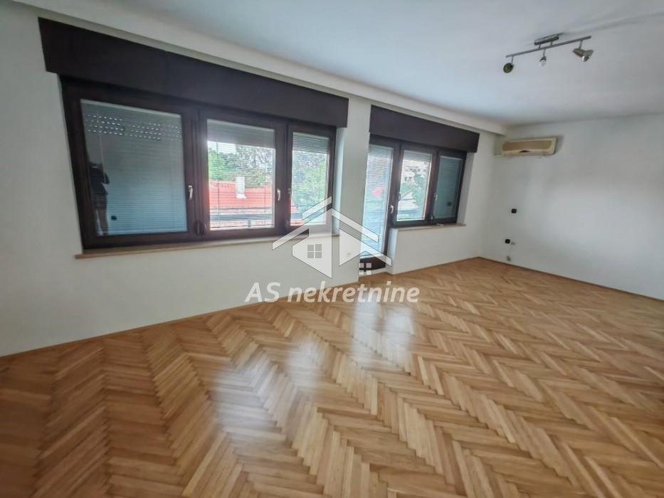 Kuća za izdavanje, Bioskop Voždovac, Beograd, 360m², 2.999 €/mes