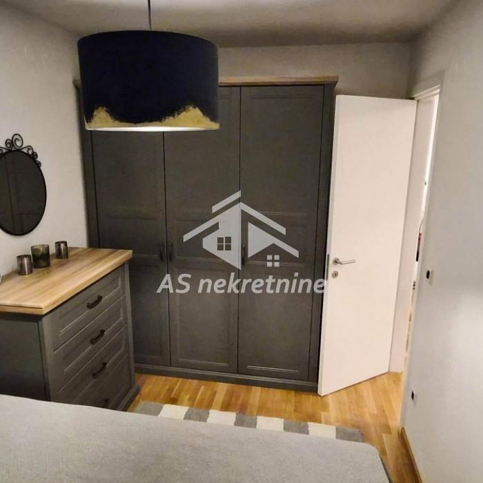 Stan Izdavanje Beograd Južni Bulevar 48 m2