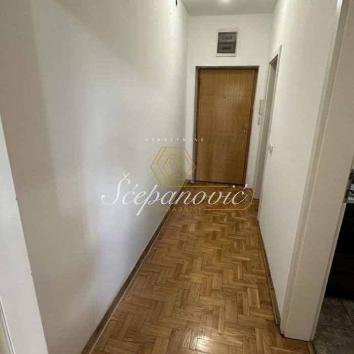 Stan Prodaja Novi Sad Nova Detelinara 30 m2