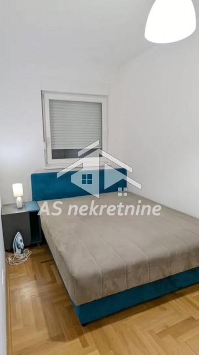 Trosoban stan za izdavanje, Blok 72, Beograd, 71m², 950 €/mes