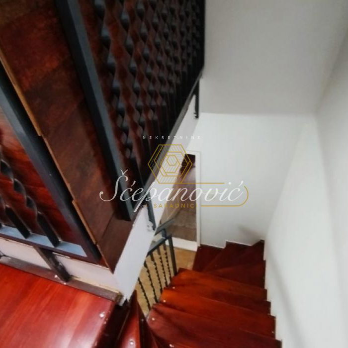 Trosoban stan na prodaju, Bulevar Oslobođenja, Novi Sad, 78m², 190.000 €