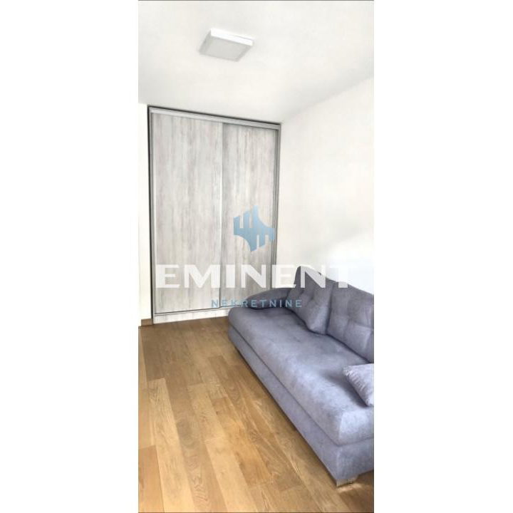Stan Izdavanje Beograd Đeram Pijaca 62 m2
