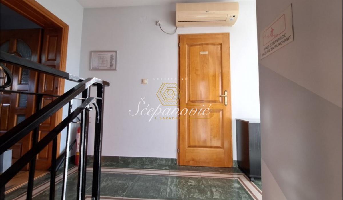 Kuća na prodaju, Veternik, Novi Sad, 259m², 320.000 €