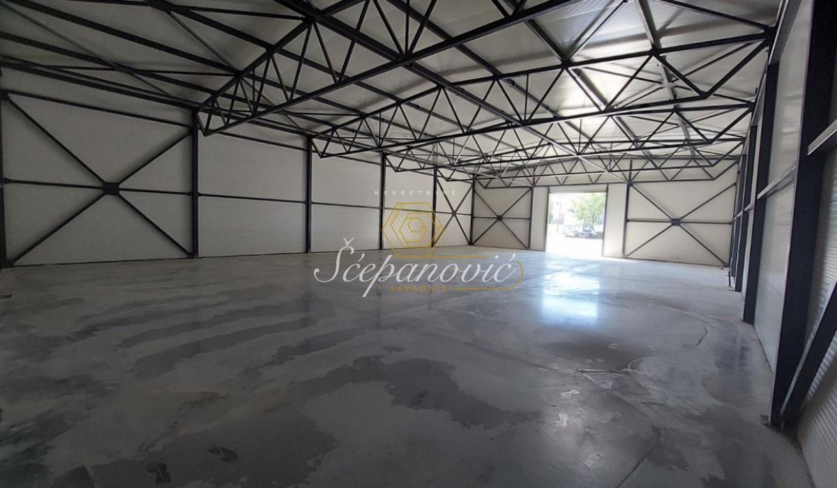 Lokal Izdavanje Novi Sad Lokal Izdavanje Novi Sad 398 m2