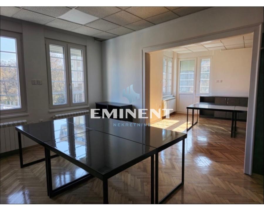 Petosoban stan za izdavanje, Gundulićev Venac, Beograd, 135m², 1.100 €/mes