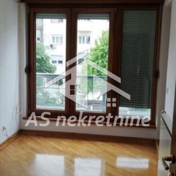 Stan Izdavanje Beograd Slavija 130 m2