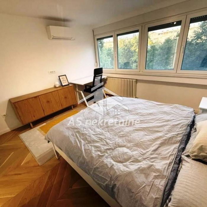 Trosoban stan za izdavanje, Blok 33 – Geneks, Beograd, 76m², 5. sprat, 1.200 €/mes