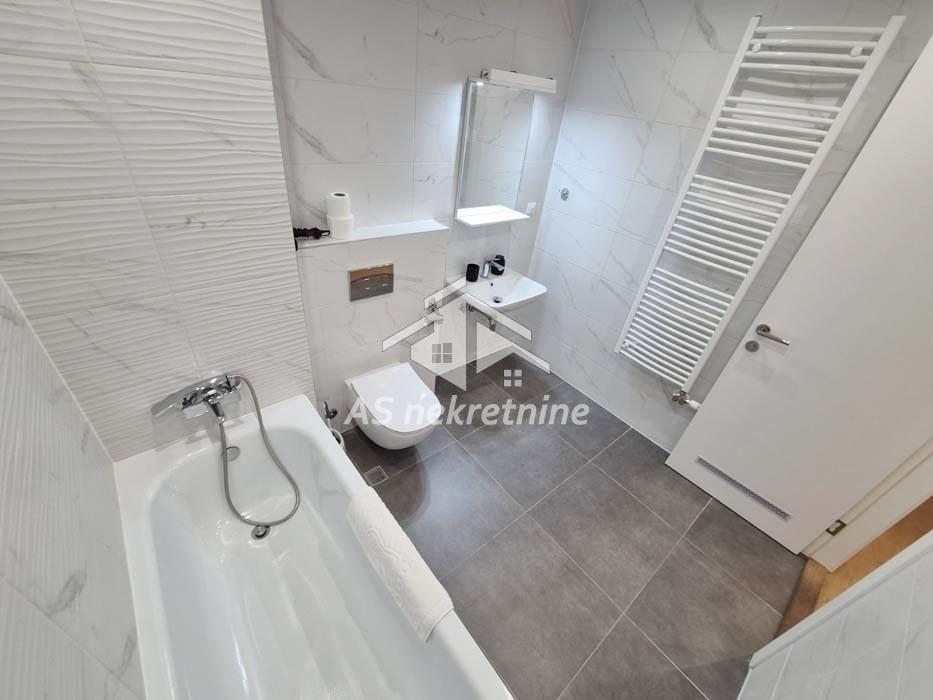 nekretnine-izdavanje-beograd-xcowOatxb0 Trosoban stan za izdavanje, Trošarina, Beograd, 95m², 3. sprat, 1.200 €/mes