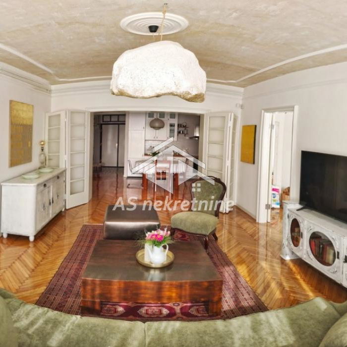 Stan Izdavanje Beograd Kalenić Pijaca 140 m2