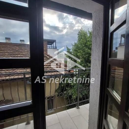 Četvorosoban stan za izdavanje, Hram Svetog Save, Beograd, 94m², 1.300 €/mes