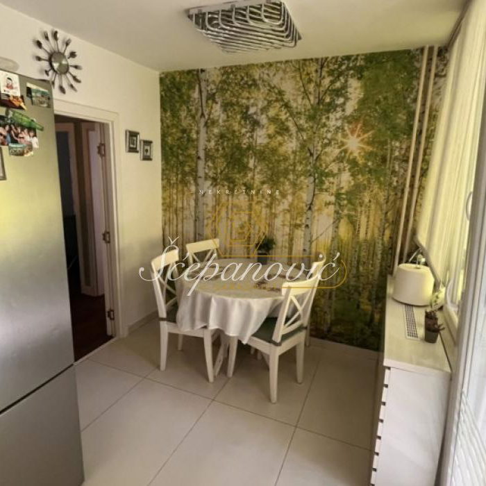 Trosoban stan na prodaju, Bulevar Oslobođenja, Novi Sad, 71m², 209.500 €