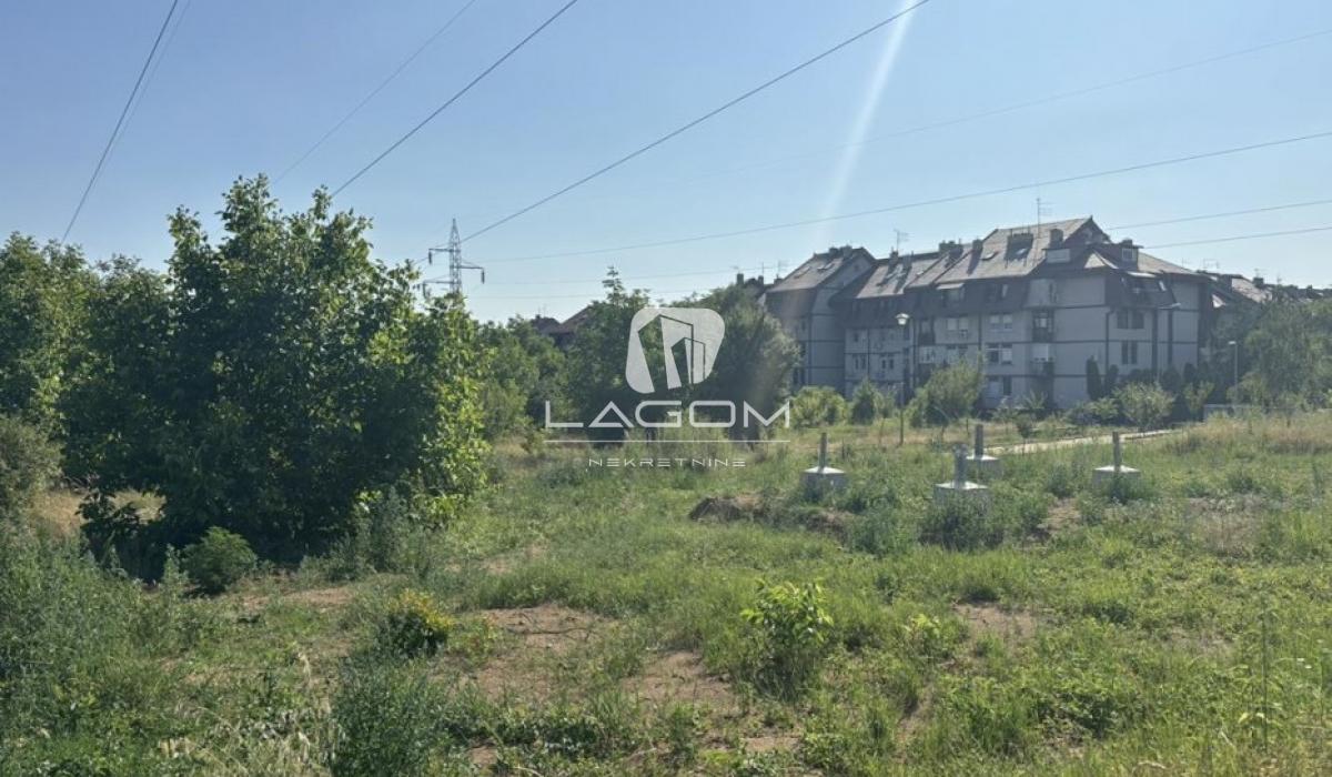 Plac Prodaja Beograd Resnik 1994 m2