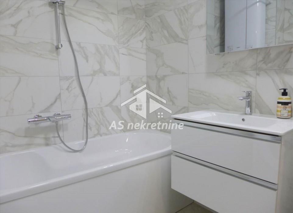 nekretnine-izdavanje-bmhJEUASj2 Dvosoban stan za izdavanje, Blok 65, Beograd, 60m², 950 €/mes