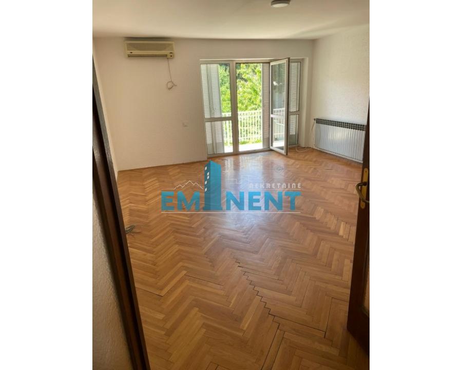 Kuća Prodaja Beograd Kuća Prodaja Beograd Voždovačka Crkva 600 m2