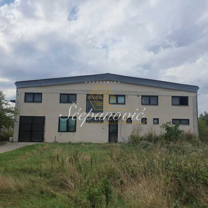 Lokal Izdavanje Bačka Palanka  674 m2