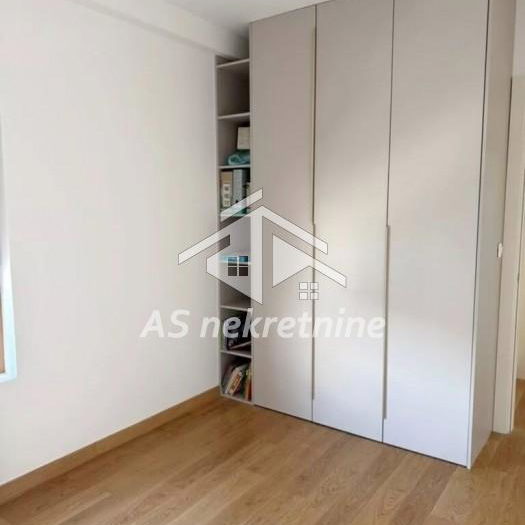 Četvorosoban stan za izdavanje, Blok 65, Beograd, 105m², 10. sprat, 2.100 €/mes