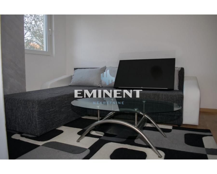 nekretnine-izdavanje-egxaQ5wBbS Kuća na prodaju, Ledine, Beograd, 200m², 290.000 €