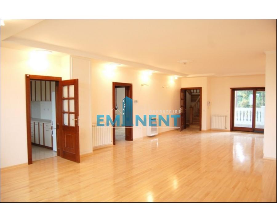 Višesoban stan za izdavanje, Dedinje, Beograd, 300m², 2.500 €/mes