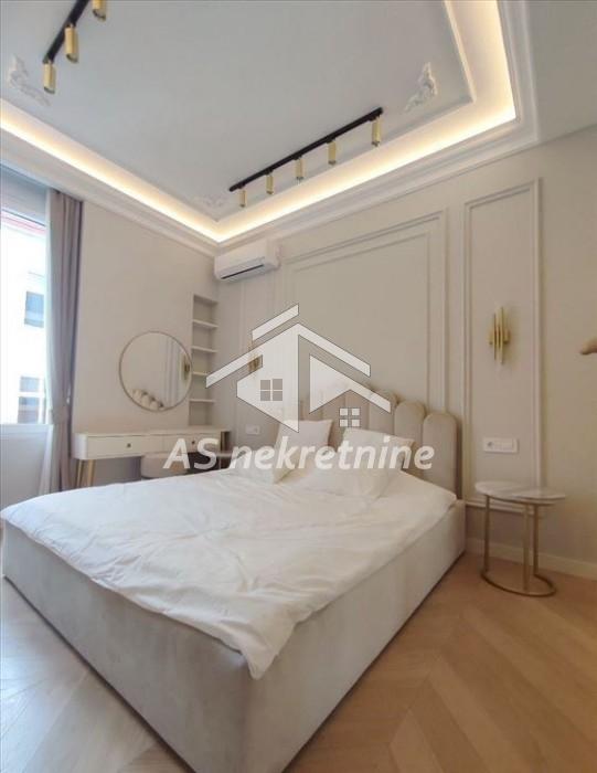 Četvorosoban stan na prodaju, Krunska, Beograd, 100m², 530.000 €