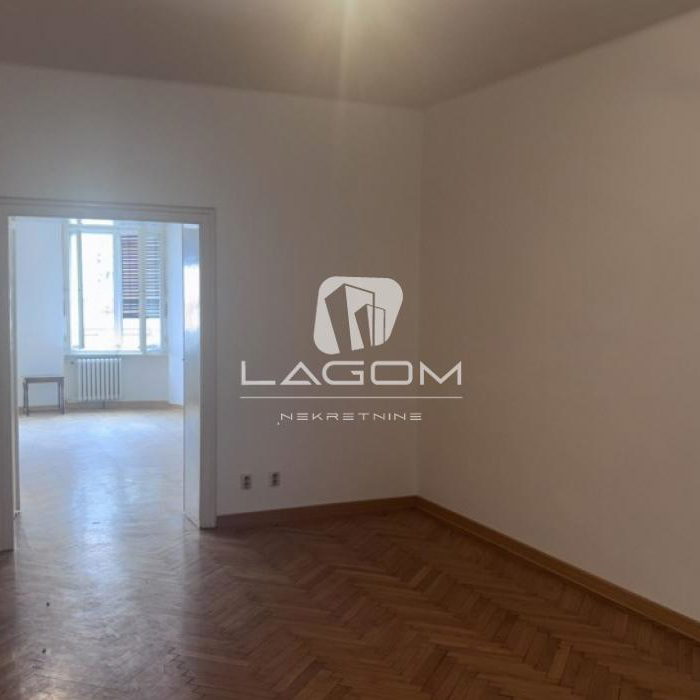 Stan Izdavanje Beograd Knez Mihailova 89 m2