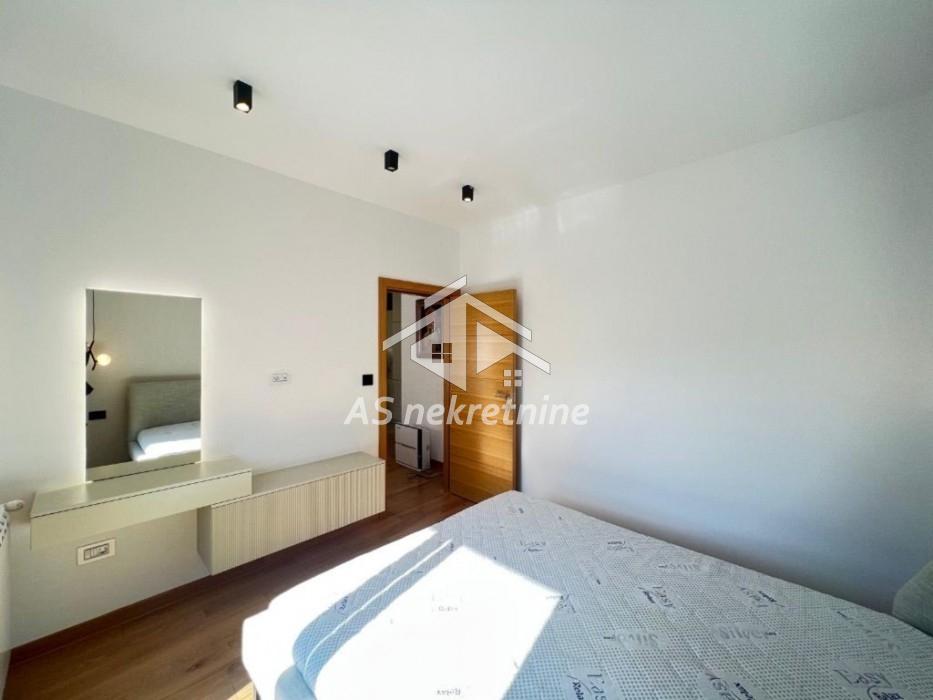 Četvorosoban stan na prodaju, Južni Bulevar, Beograd, 88m², 387.000 €