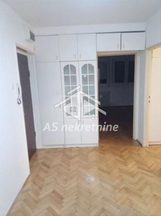 Lokal Izdavanje Beograd 27. Marta 80 m2